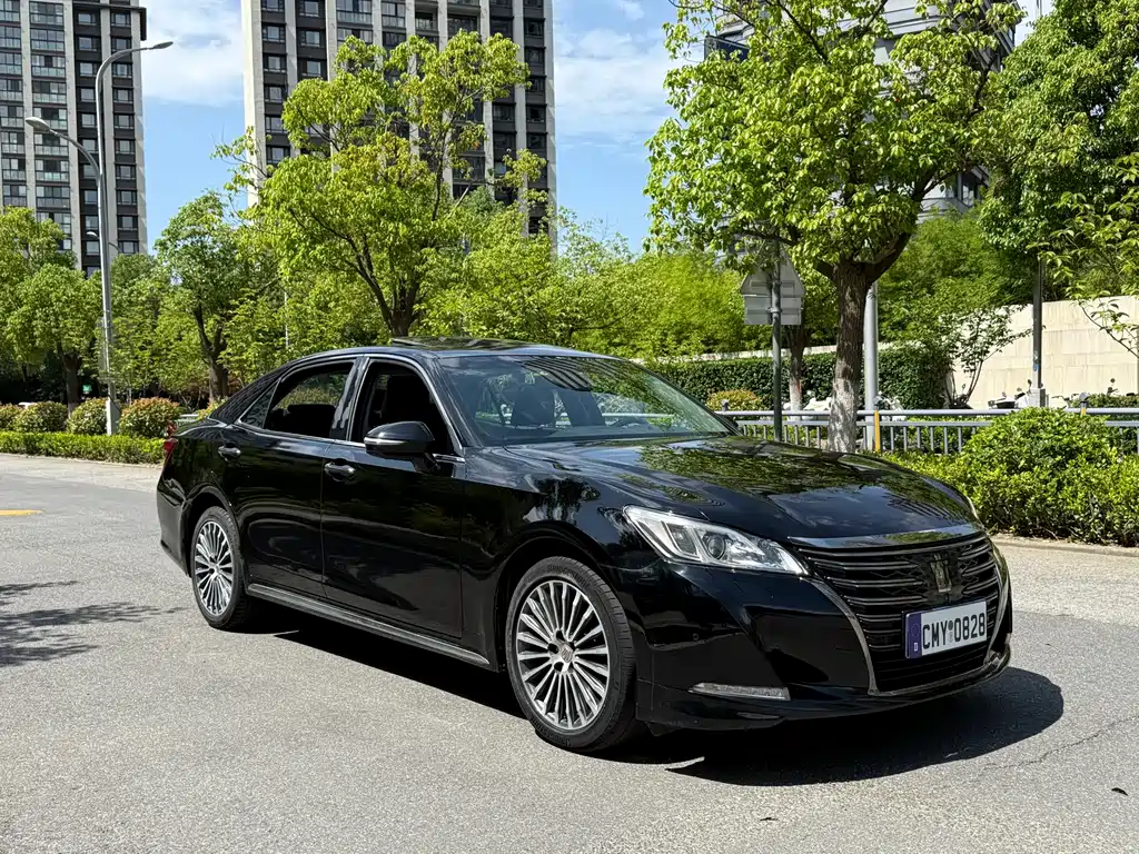 Toyota Crown 2018 2.0T Sport