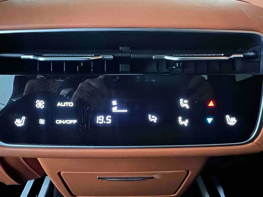 TANK TANK 700 NEW ENERGY