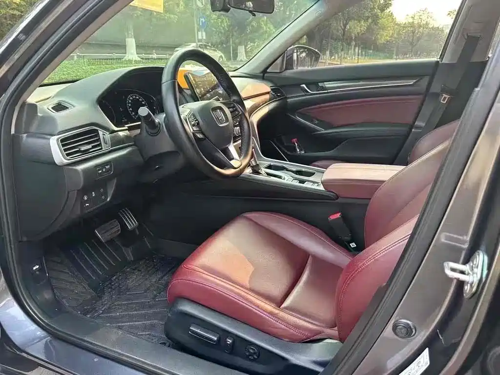 Honda Accord 2022 260TURBO Luxury