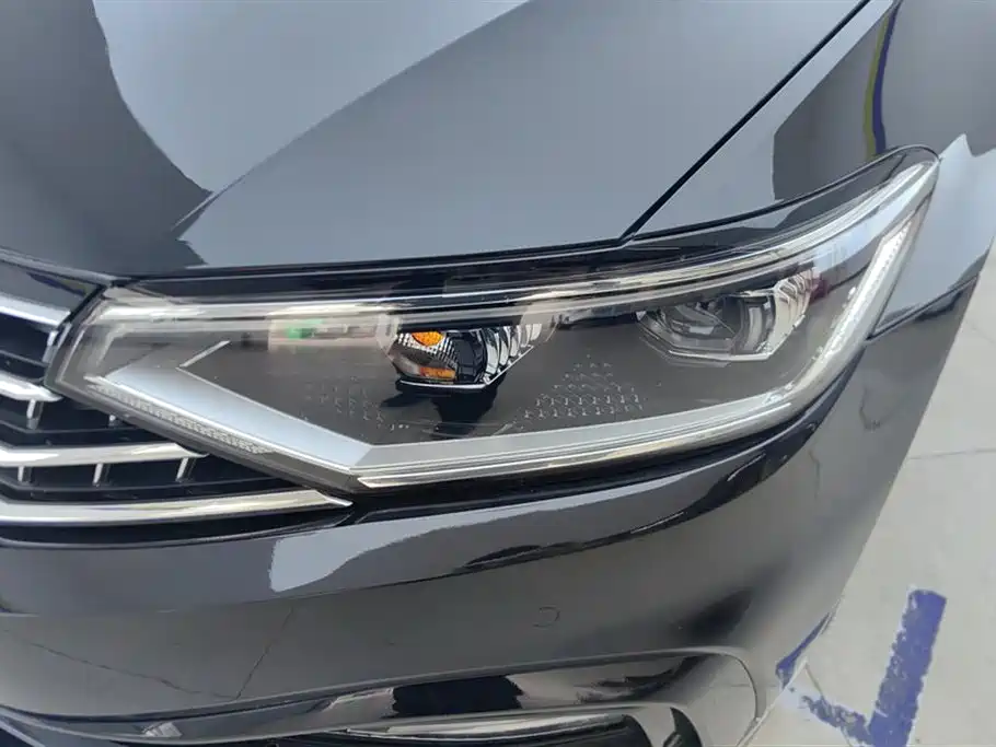 Volkswagen Magotan 2023 200 330TSI DSG Luxury