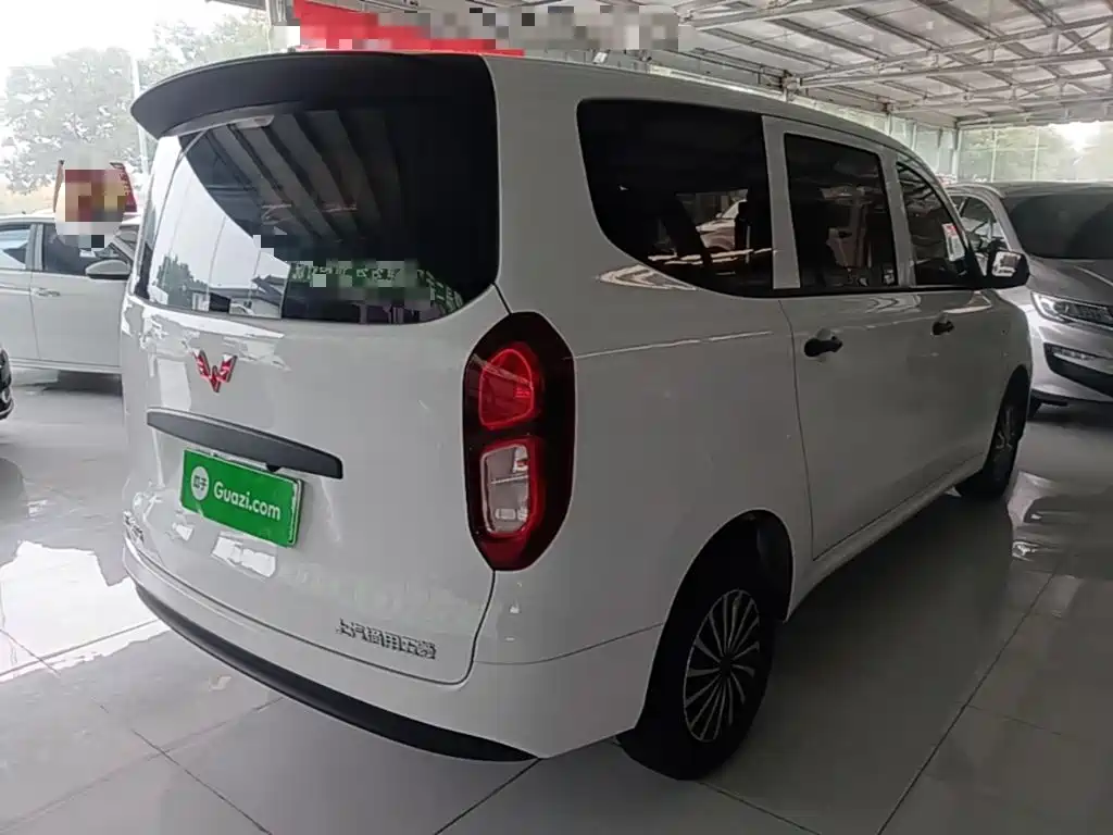 Wuling Hongguang EV — миниатюра 7
