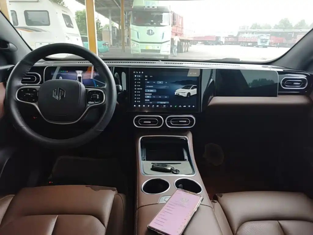 Leapmotor Leapmotor C01 — миниатюра 10