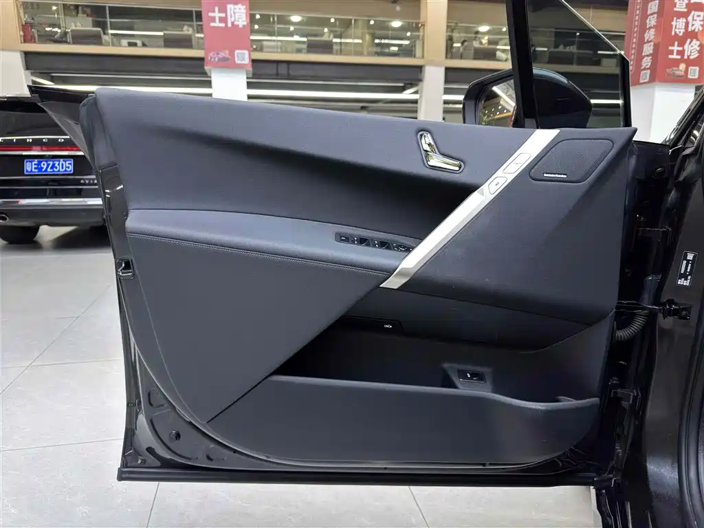 BMW iX — миниатюра 14