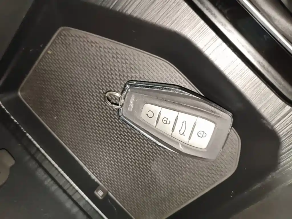 Geely Emgrand S — миниатюра 16
