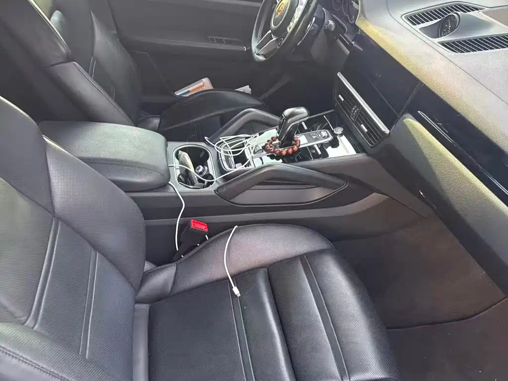 Porsche Cayenne Hybrid — миниатюра 7