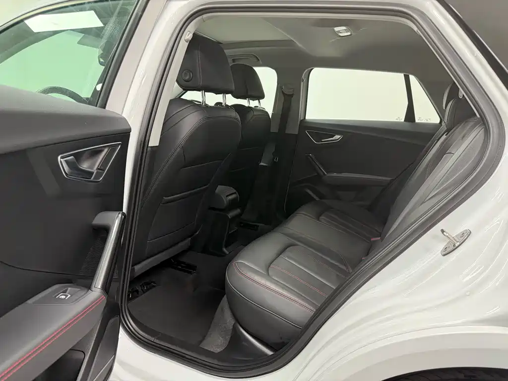 Audi Q2L 35TFSI Progressive Dynamic Type, фото 9