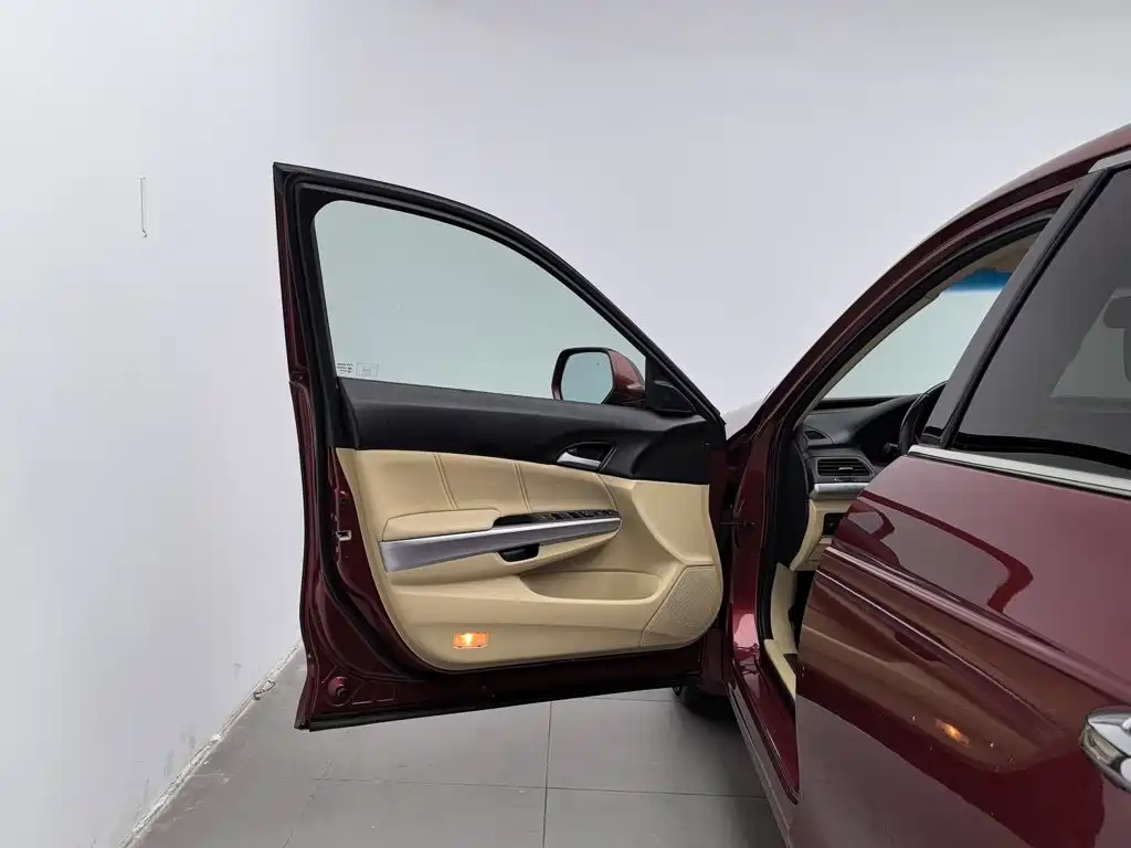 Honda Crosstour — миниатюра 8