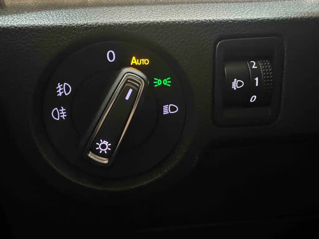 VOLKSWAGEN EXPLORING THE SHADOW