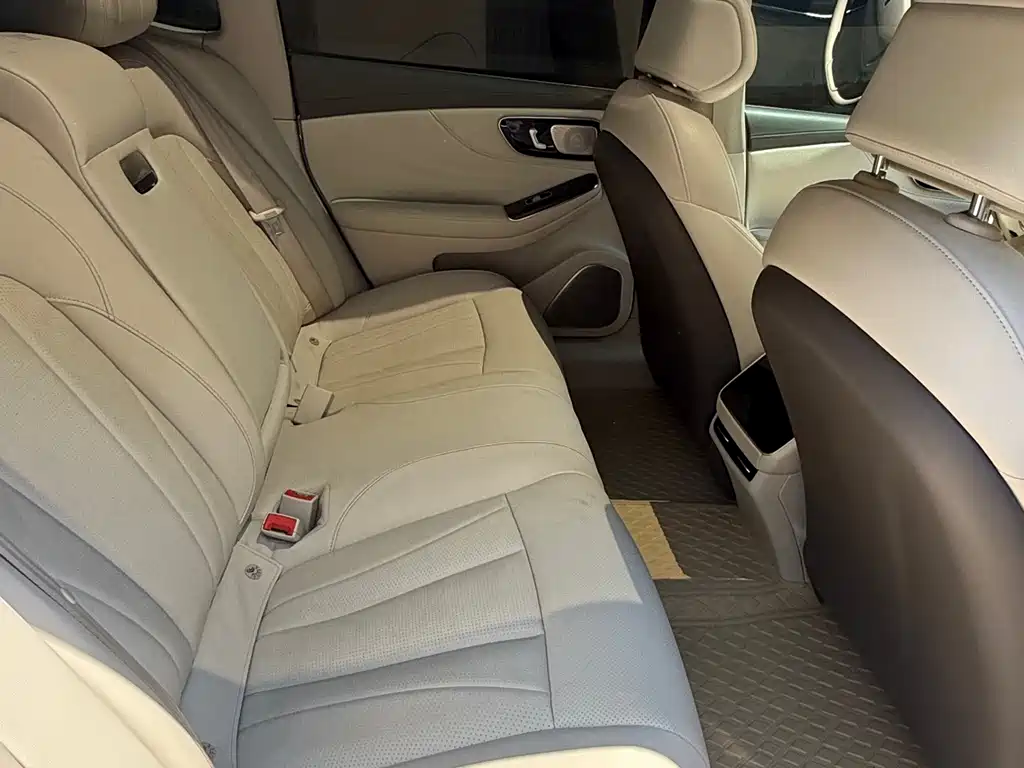 Roewe Feifan F7 — миниатюра 8
