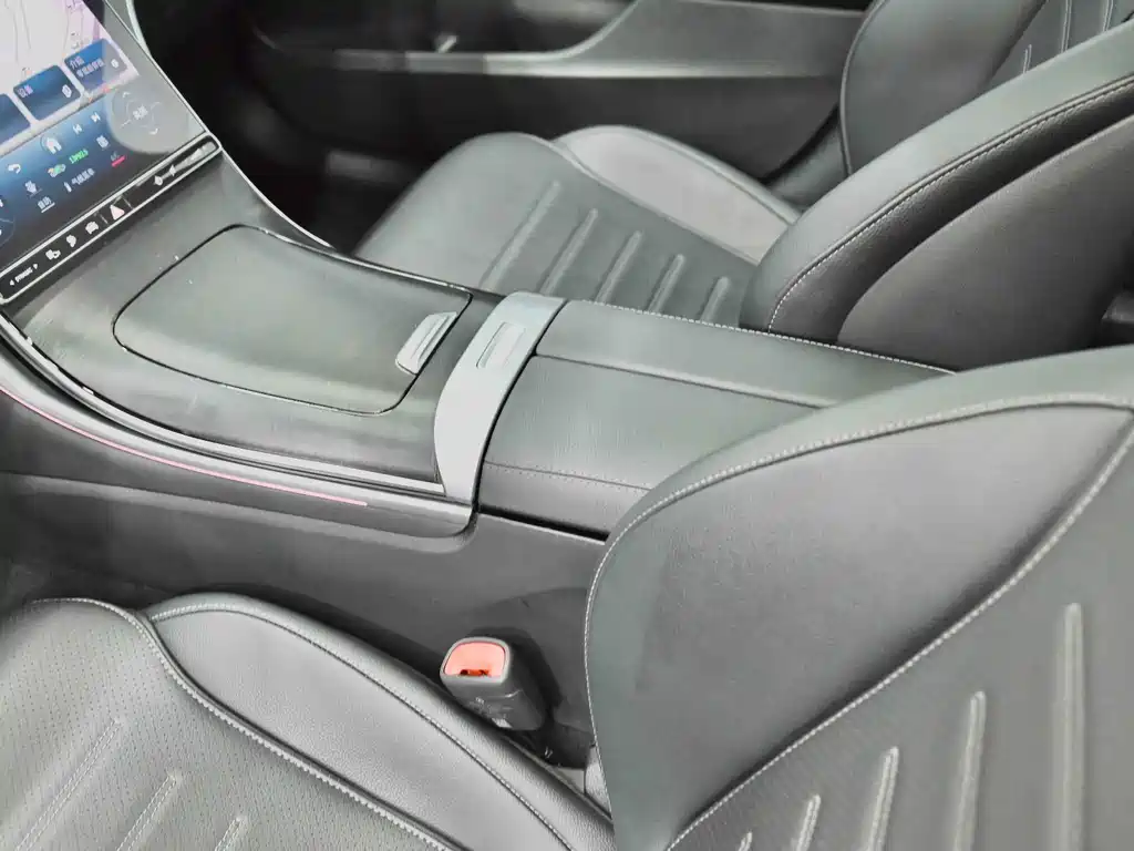 Mercedes-Benz C-Class New Energy — миниатюра 28