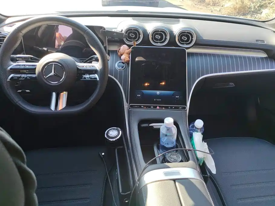 Mercedes-Benz C-Class — миниатюра 12