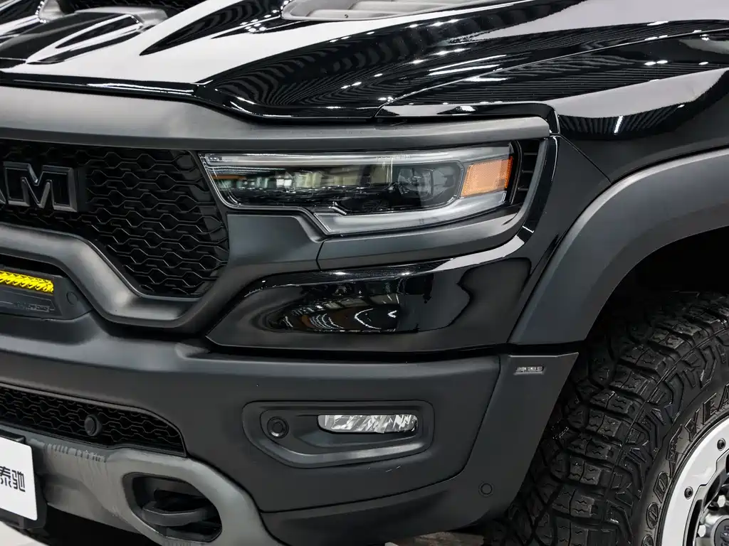 Ram Trucks 2023 6.2T