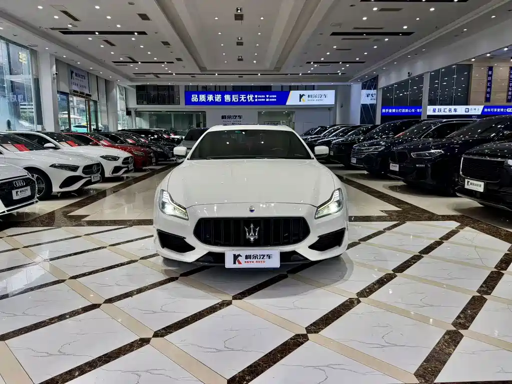 Maserati Quattroporte — миниатюра 3