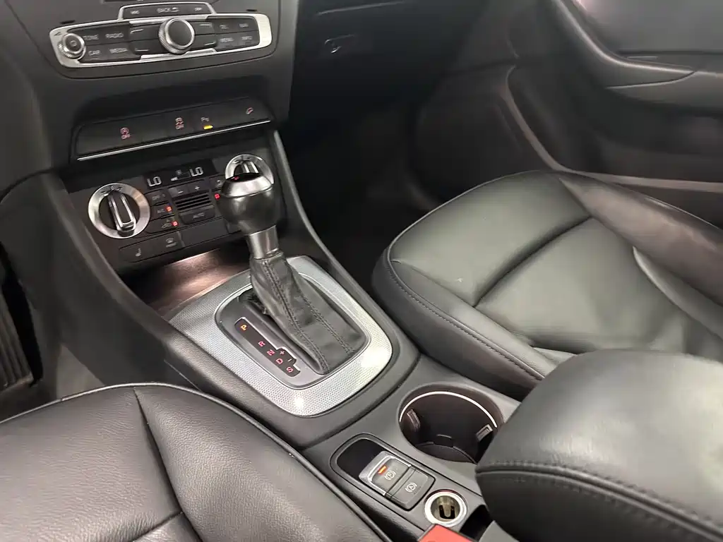 Audi Q3 2015 35 TFSI quattro