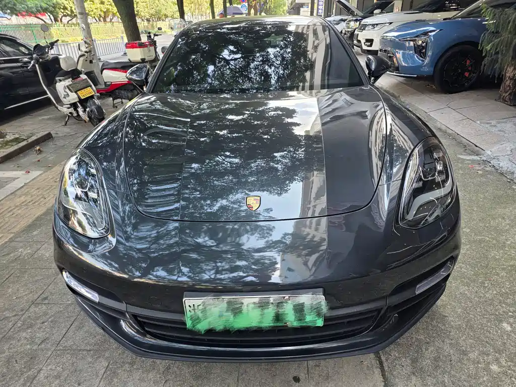 Porsche Panamera Hybrid — миниатюра 2