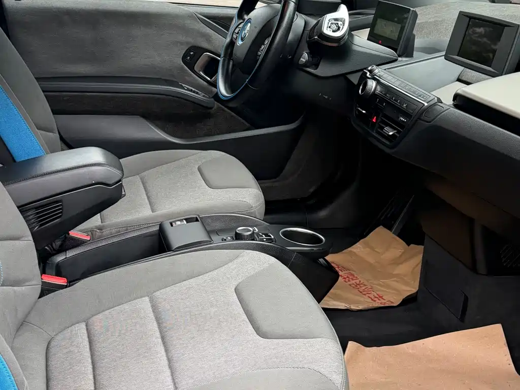 BMW i3 (Import) — миниатюра 10