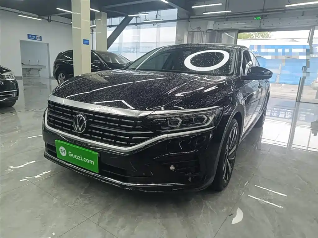 Volkswagen Passat 2023