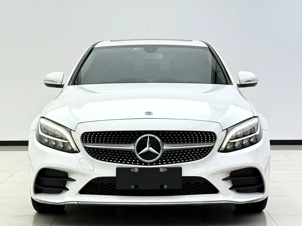 Mercedes-Benz C-Class — миниатюра 2