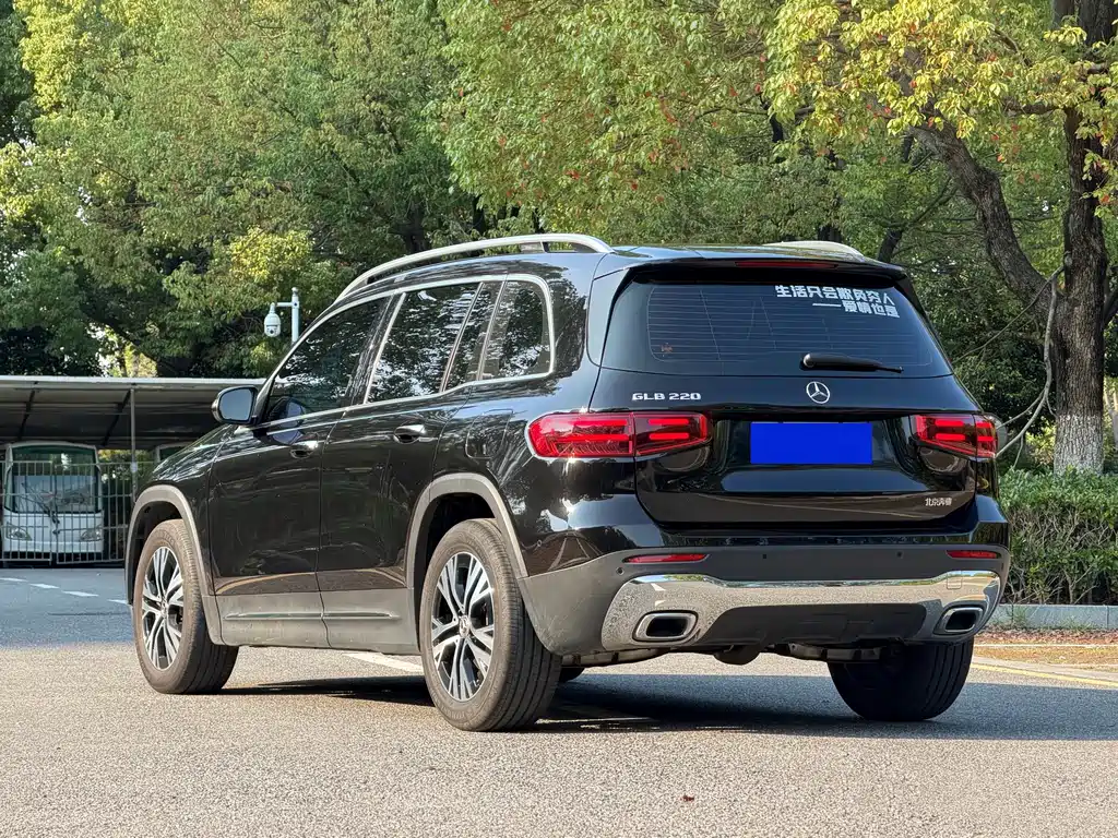 Mercedes-Benz GLB — миниатюра 4