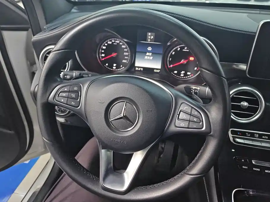 Mercedes-Benz GLC — миниатюра 15