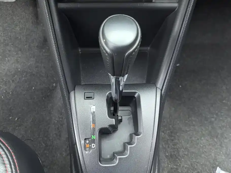 Toyota Yaris L — миниатюра 16