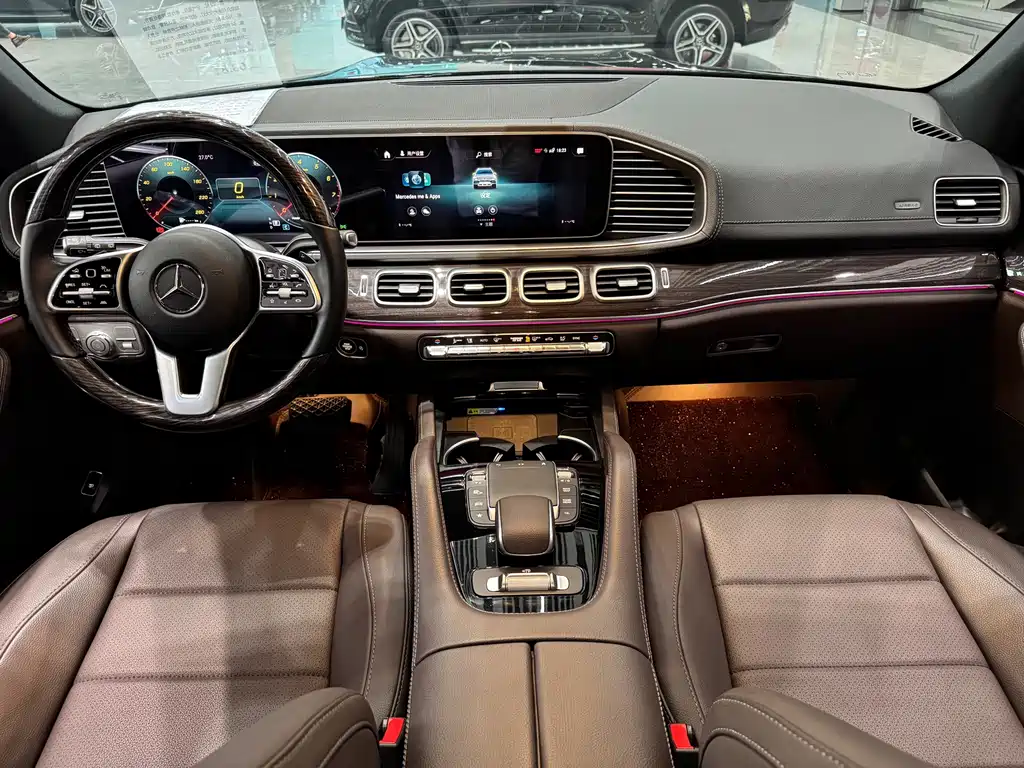 Mercedes-Benz GLS — миниатюра 9