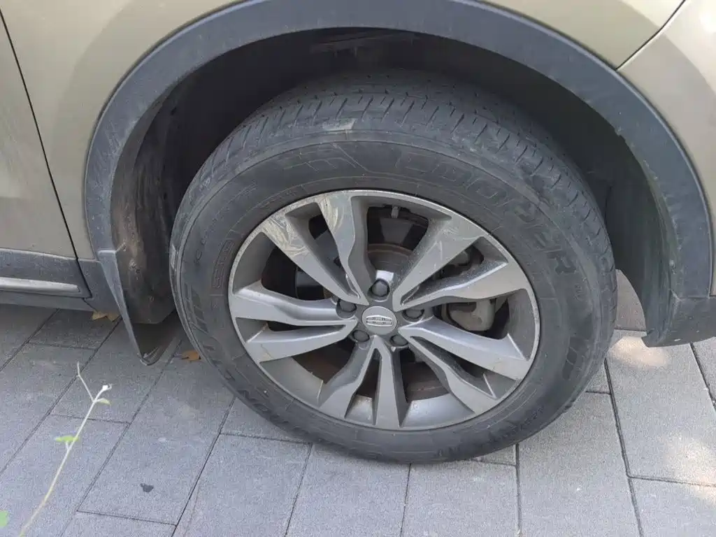 Geely Boyue — миниатюра 24