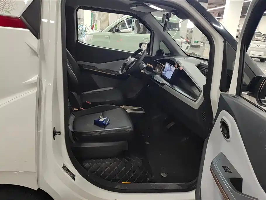 Wuling Nano EV — миниатюра 8