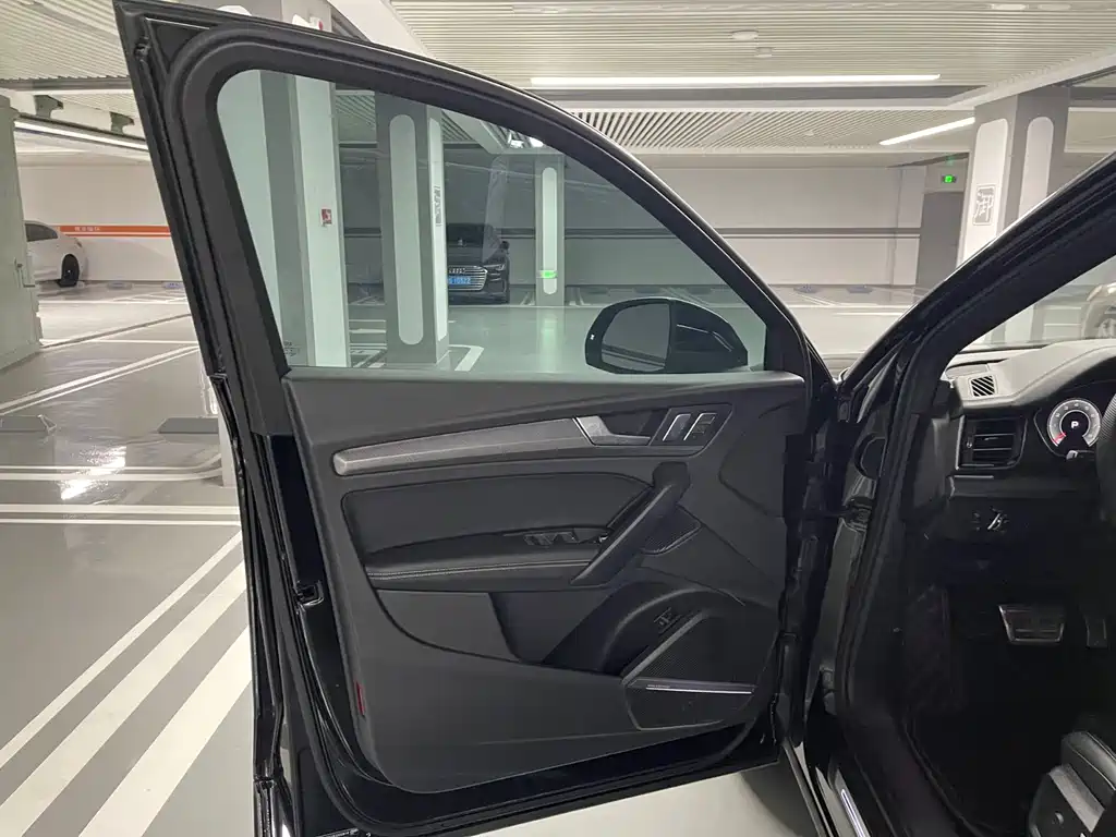 Audi Q5L — миниатюра 6