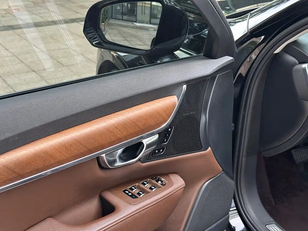 Volvo S90 2019 T5