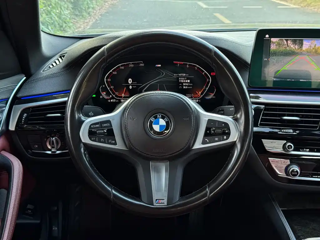 BMW 5 Series — миниатюра 16