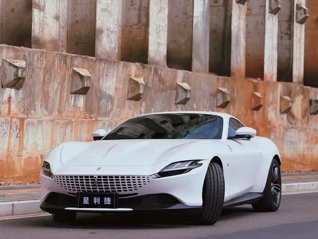 Купить Ferrari Roma