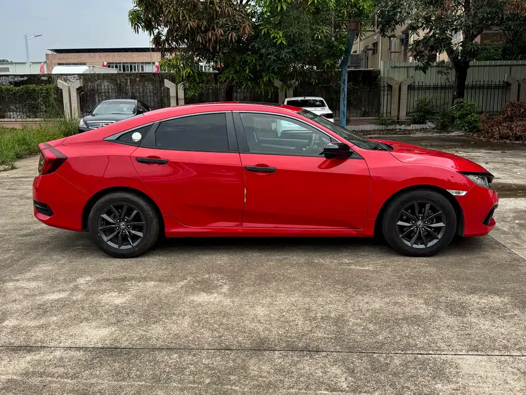 Honda Civic - фото 4