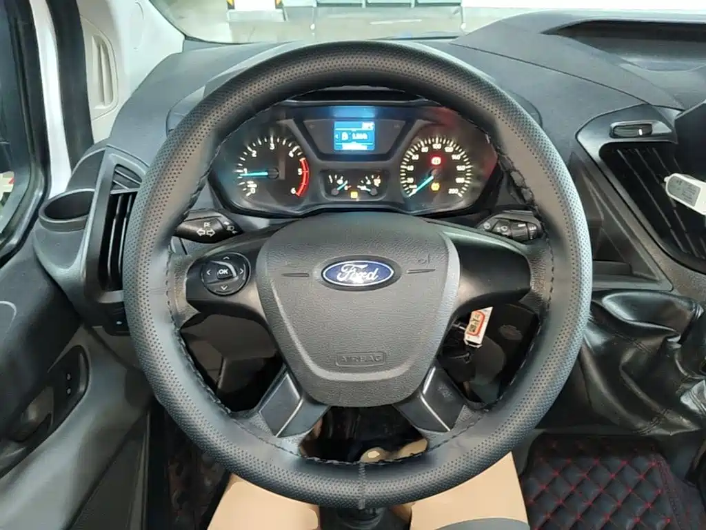 Ford Transit — миниатюра 11