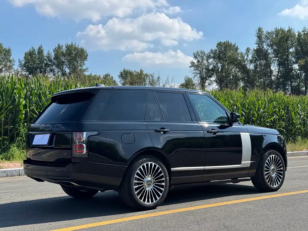 Land Rover Range Rover — миниатюра 4