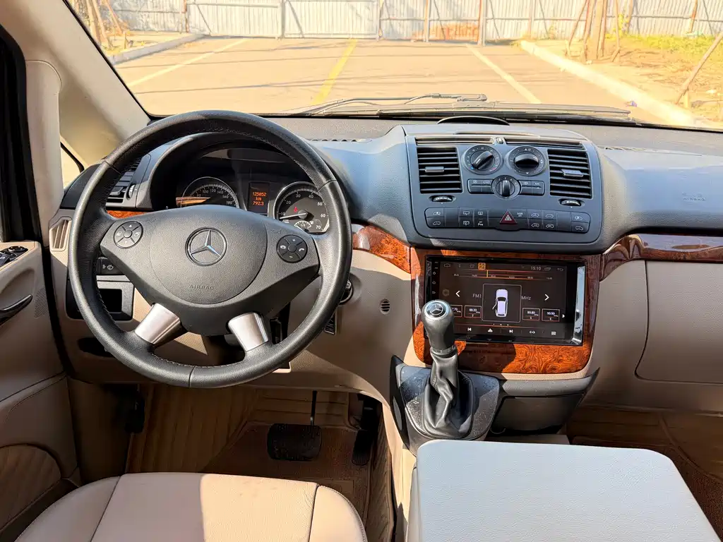 Mercedes-Benz Viano — миниатюра 14