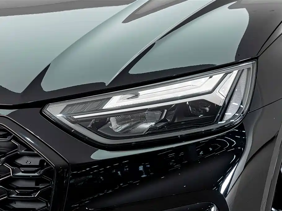 Audi Q5L Sportback — миниатюра 4