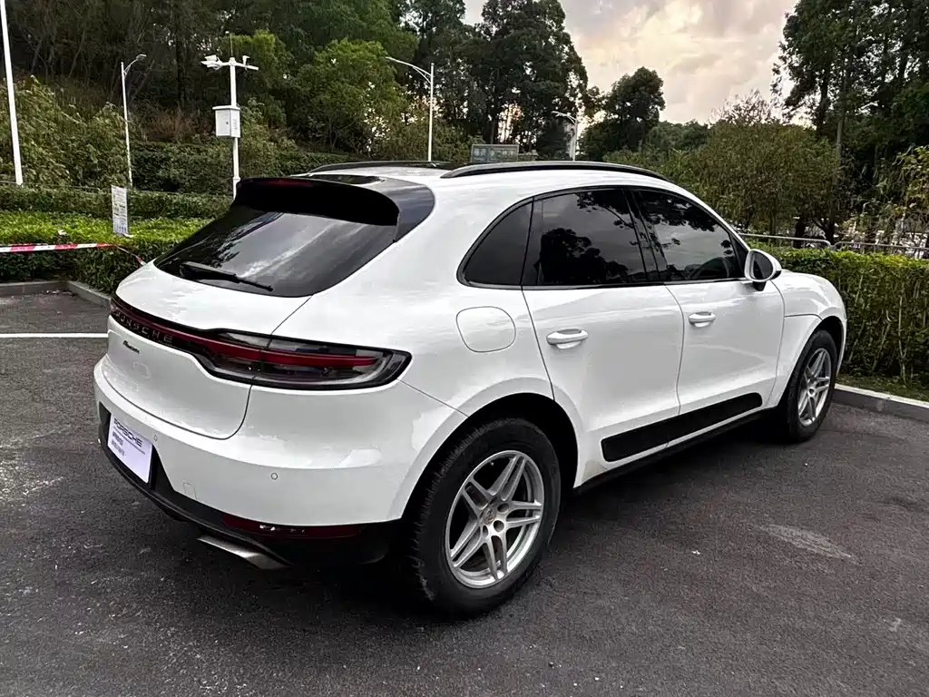Porsche Macan - фото 11