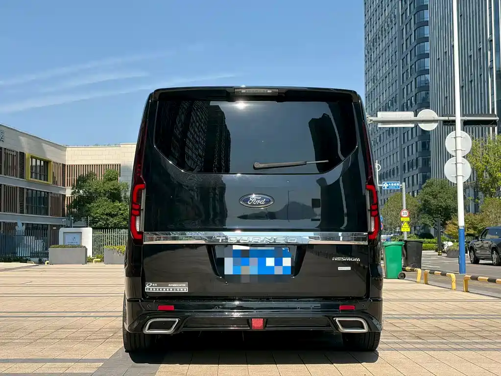 Ford Tourneo — миниатюра 6