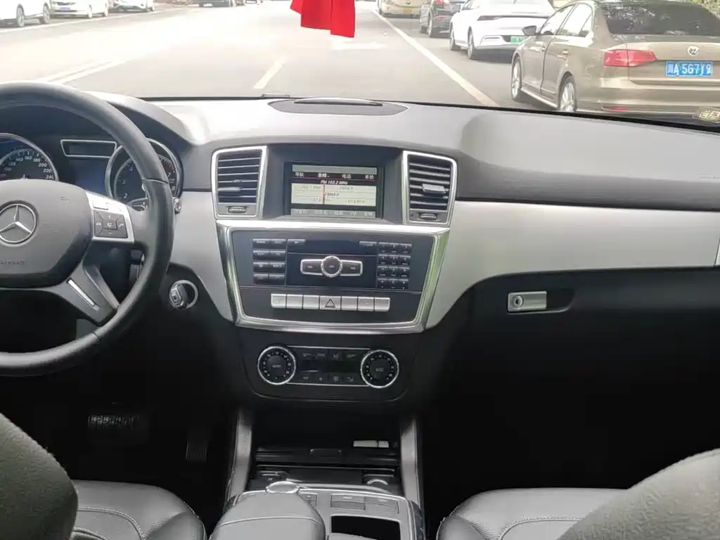 Mercedes-Benz M 2012 ML 350