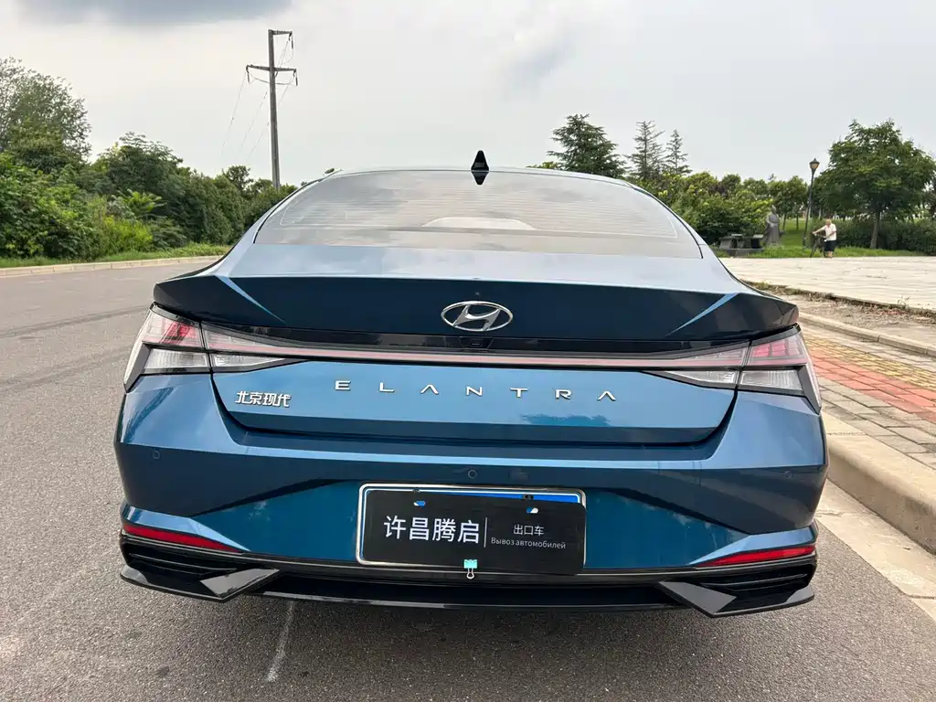 Hyundai Elantra — миниатюра 5