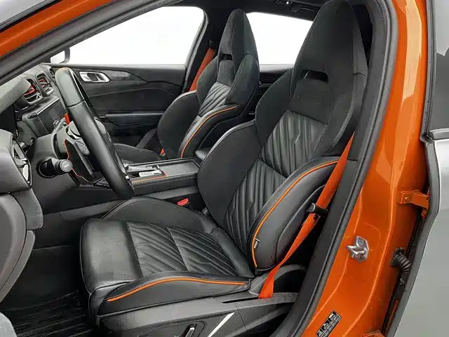 Lynk & Co 02 Hatchback — миниатюра 21