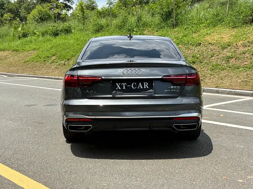 Audi A4L 2022 40 TFSI Fashion