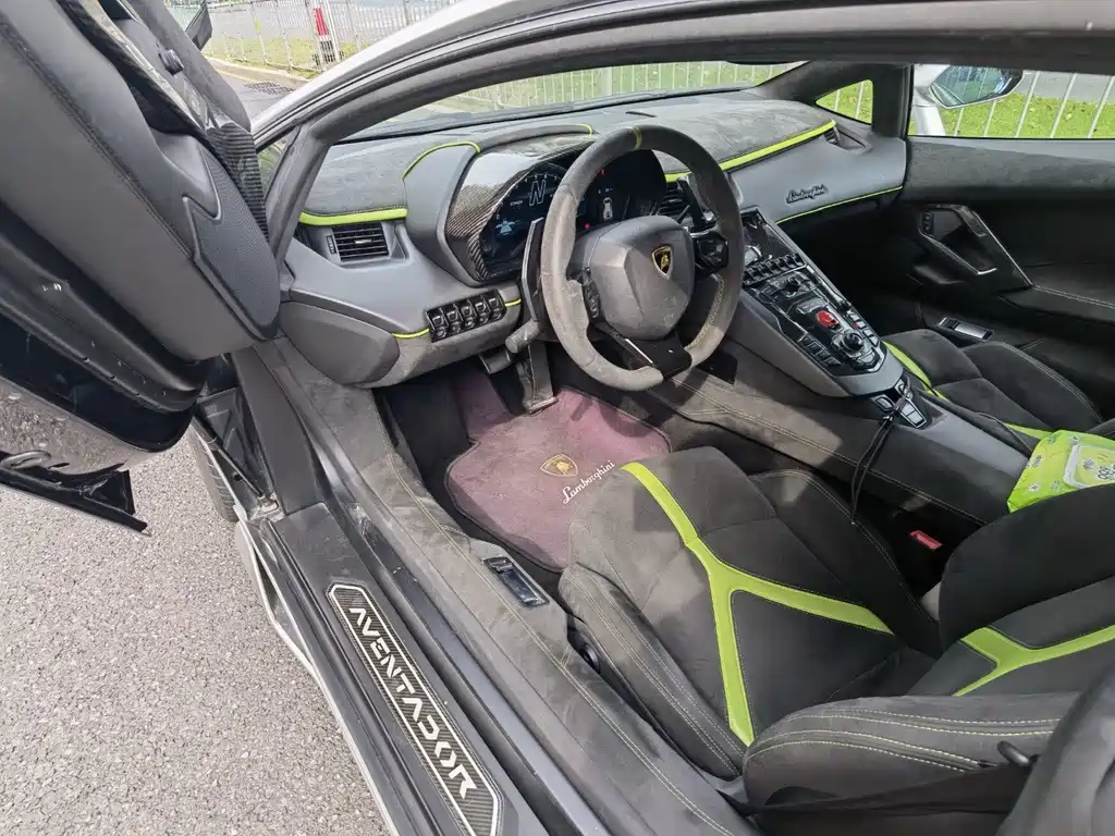 Lamborghini Aventador 2011 LP 700-4