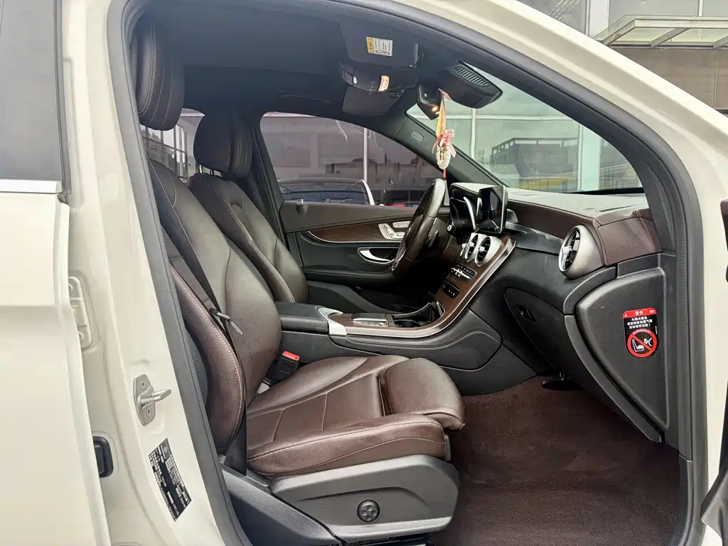 Mercedes-Benz GLC — миниатюра 5