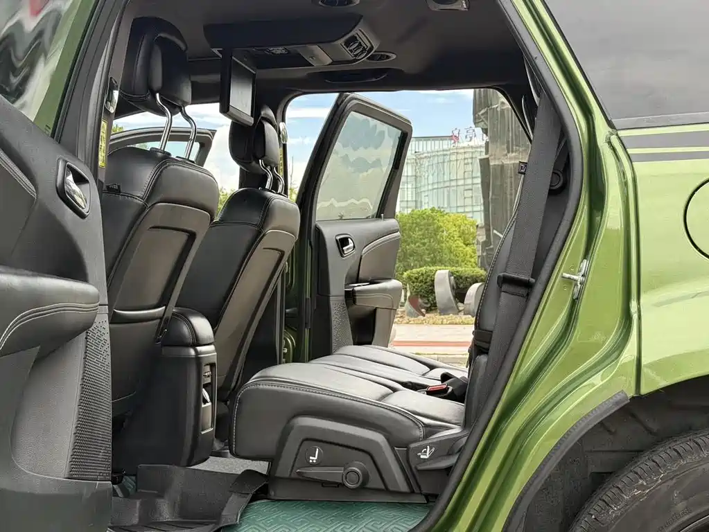 Dodge Journey — миниатюра 10
