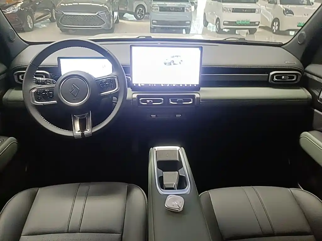 Baojun Yueye Plus - фото 10
