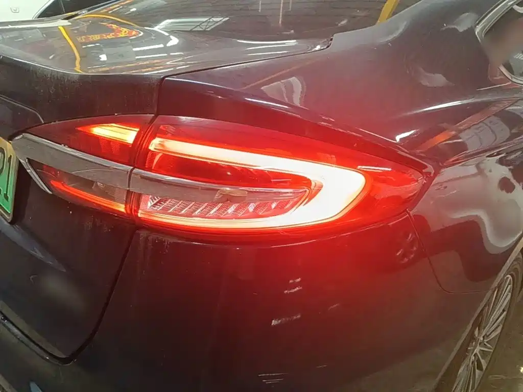 Ford Mondeo New Energy — миниатюра 8
