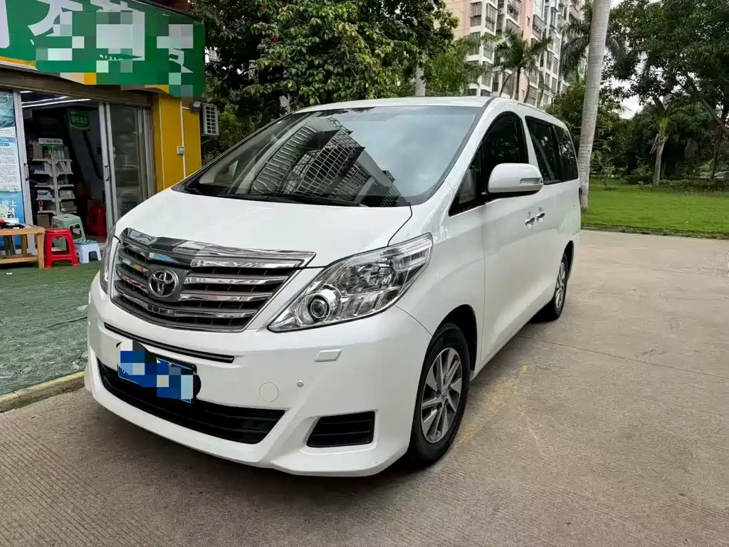 Toyota Alphard 2015