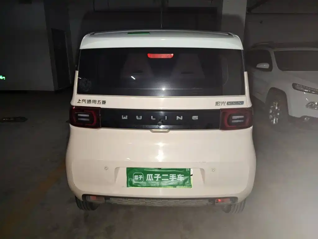 Wuling MINIEV — миниатюра 5